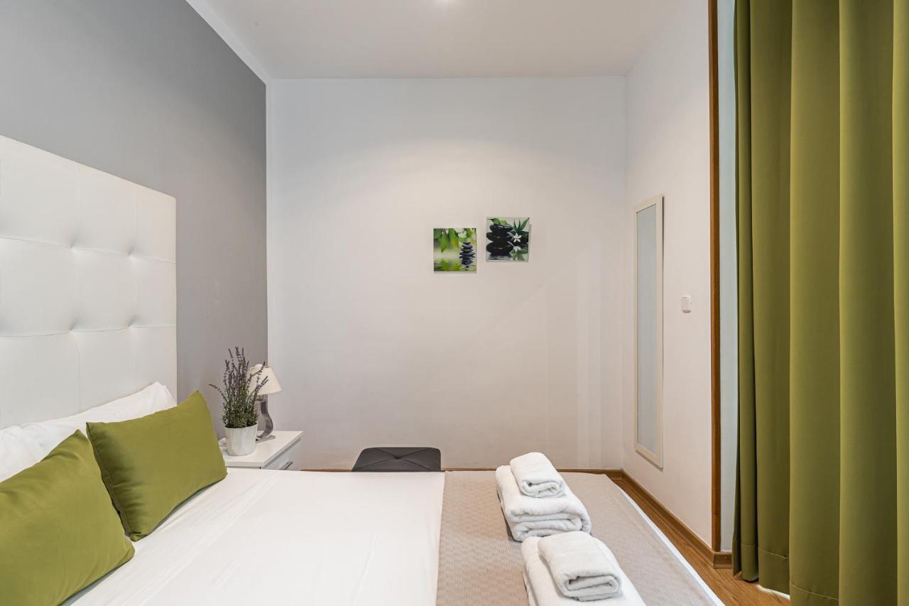 Waou Apartamentos En Sol Confort 7 Madri Exterior foto